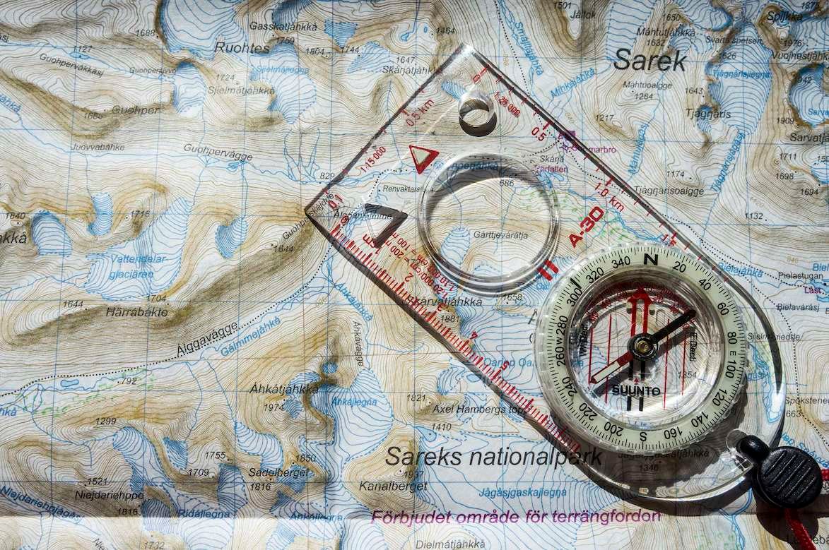 compass and map picture